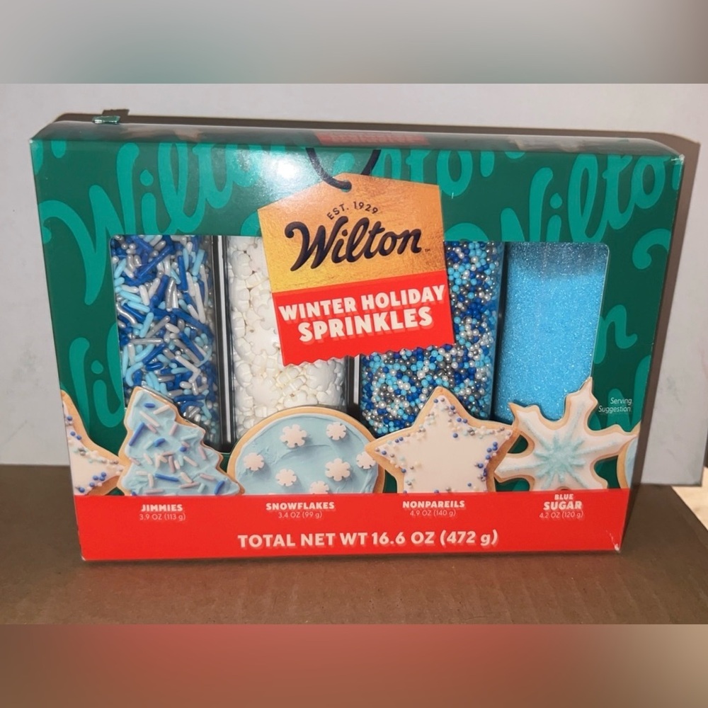 Wilton Green and White Sprinkle Set